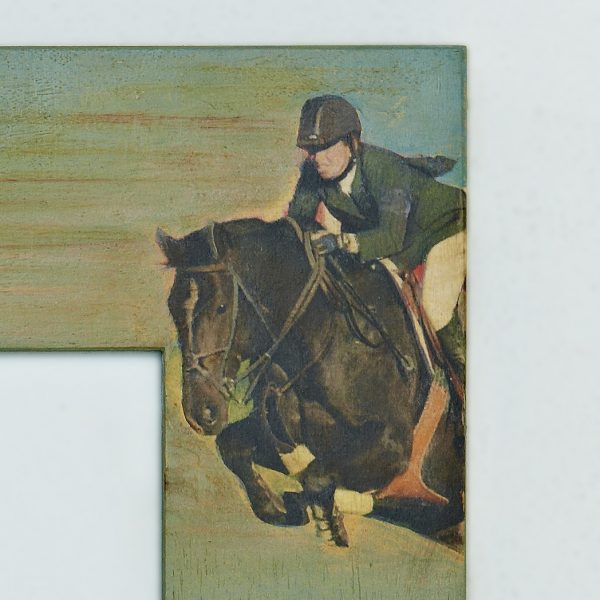 Equitazione. Cornice porta foto artigianale in legno con decorazione originale dipinta a mano.